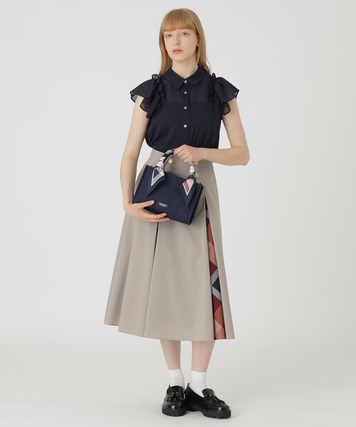 BLUE LABEL CRESTBRIDGE（ブルーレーベルクレストブリッジ
