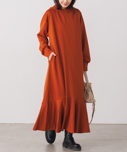 ワンピース リラックスしたカジュアルデザイン フード付きロング丈ワンピース ポンチ素材 ヘムフレア 長袖 秋冬 Zozotown Yahoo 店 通販 Yahoo ショッピング