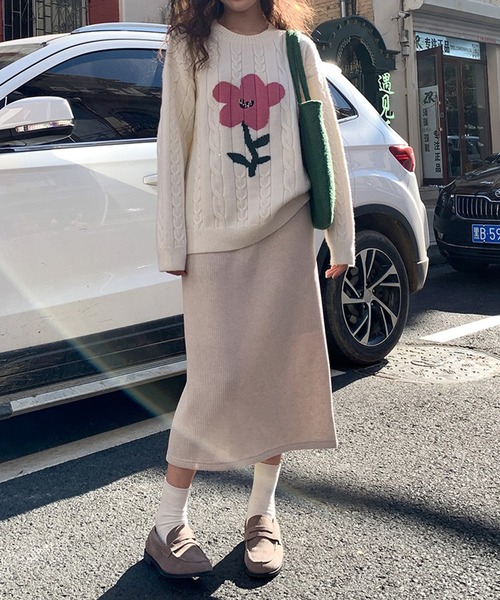 leune（ルネ） ニット セーター フラワーケーブルニットプルオーバー