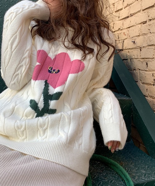 leune（ルネ） ニット セーター フラワーケーブルニットプルオーバー