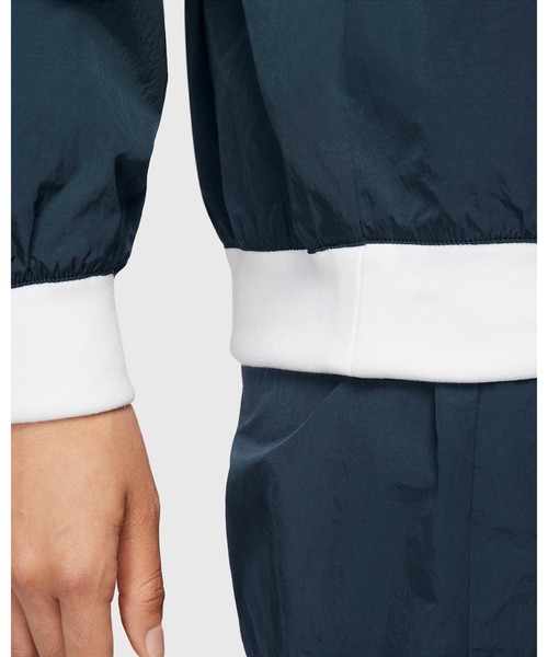 「NIKEアパレル」WSNSWエッセンシャルウーブンUVVネックL/S レディース NIKE 「NIKEアパレル」WSNSWエッセンシャルウーブンUVVネックL/S
