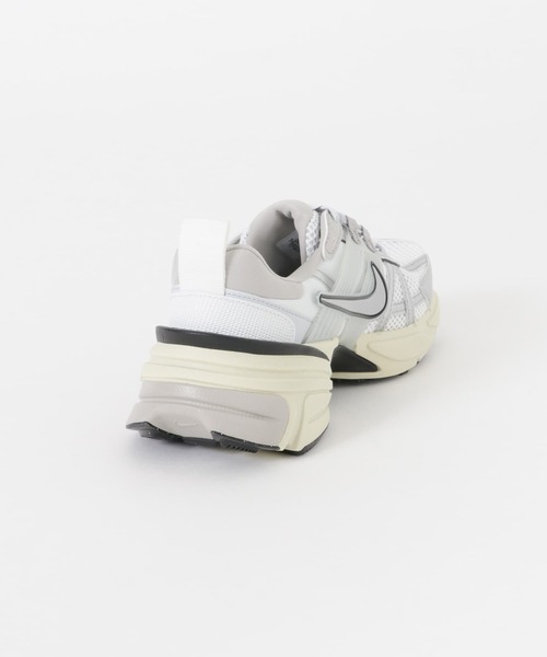 24cmナイキ V2K ラン ウィメンズシューズ Nike クリーム　ベージュ NIKE スニーカー NIKE V2Kラン レディース : ZOZOTOWN Yahoo!店