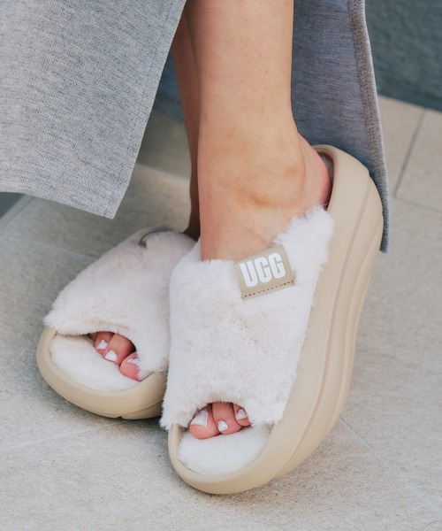 美品【23cm】UGG ベージュ サンダル UGG Australia 「UGG」 フラットサンダル 23.0cm ベージュ系
