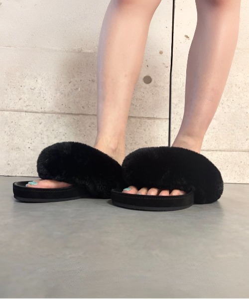 Jeffrey Campbell（ジェフリーキャンベル） サンダル フェイクファー