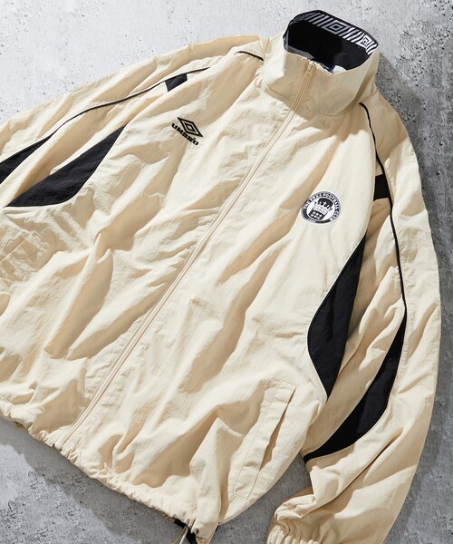 umbro（アンブロ） コーチジャケット LARGE オフホワイト メンズ
