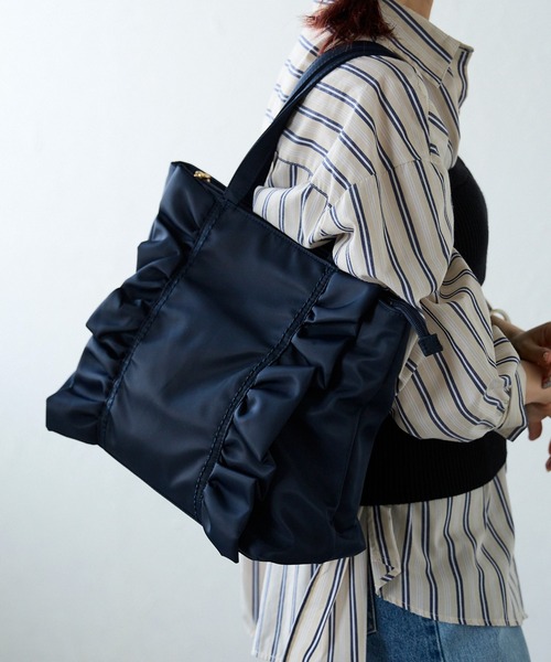 グッシオ GUSCIO フリルショルダーバッグ 2WAY 巾着 （BLACK