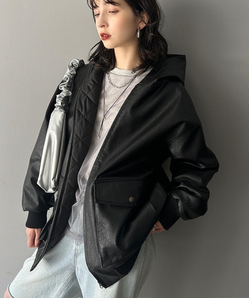 お値下げ。Javaジャバコラボ》フェイクレザーフーディーブルゾン Java ブルゾン アウター 「Javaジャバコラボ」ヴィンテージ感が映える