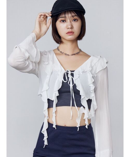 驚きの価格 EMODA ラッフルハングクロップドブラウス シャツ ブラウス トップス