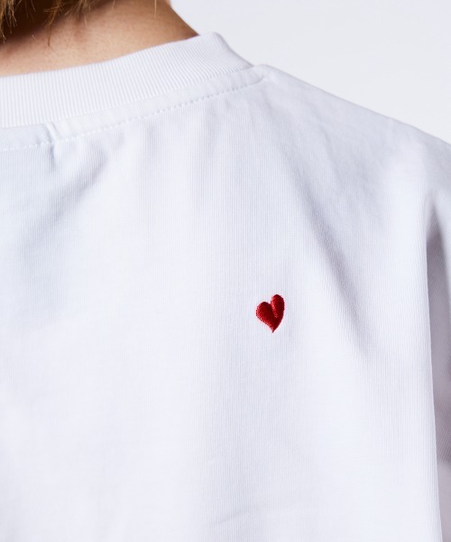 ホワイト ハート柄 Tシャツ 未使用 titivate（ティティベイト） tシャツ ハート柄刺繍Tシャツ レディース