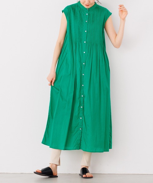 Robolite & Co. グリーン ノースリーブワンピース Robolite & Co. グリーン ノースリーブワンピース Robolite & Co