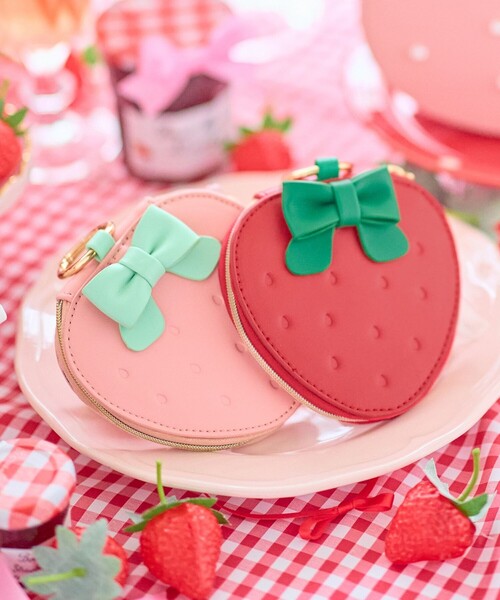 ANY（エニィ） ポーチ 「Strawberry Collection」カラビナ付きいちご