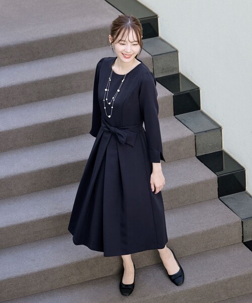 TO BE CHIC リボンベルト ひざ丈 フレアワンピース 黒 2XL 美品 Tiaclasse ワンピース アシメリボンベルトフレアワンピース : ZOZOTOWN