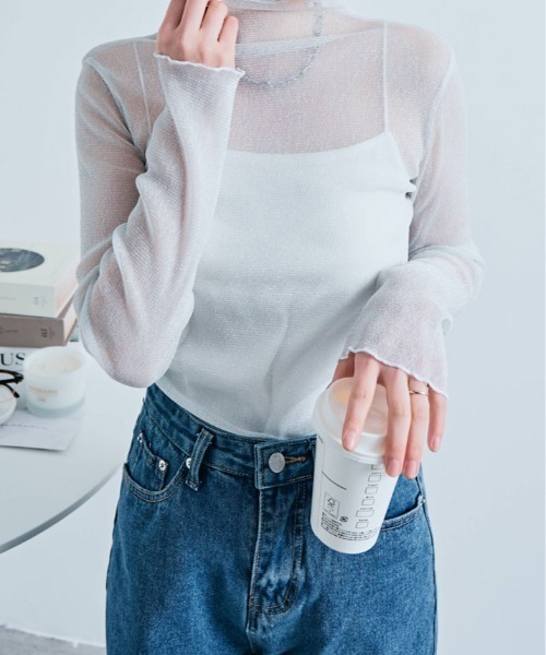 tシャツ ラメのきらめきで魅せる、大人可愛いシースルートップス