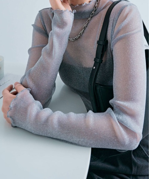 tシャツ ラメのきらめきで魅せる、大人可愛いシースルートップス