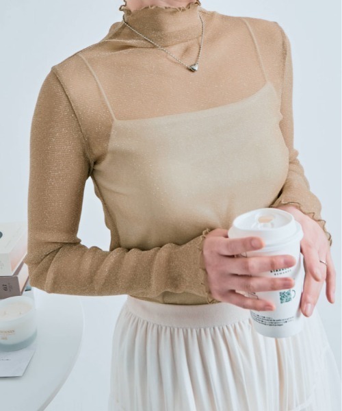 tシャツ ラメのきらめきで魅せる、大人可愛いシースルートップス
