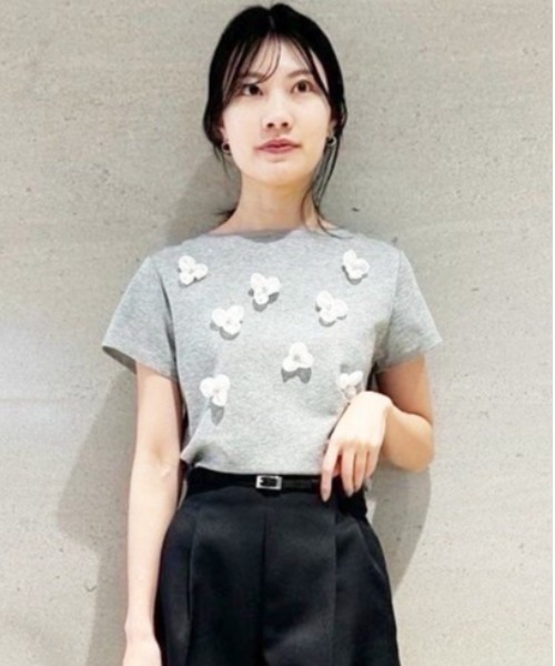 tシャツ フラワーモチーフTシャツ レディース