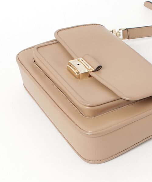 ピ*カ様 MICHAEL KORSショルダーバッグ ベージュ MICHAEL KORS（マイケルコース） ショルダーバッグ - ベージュ