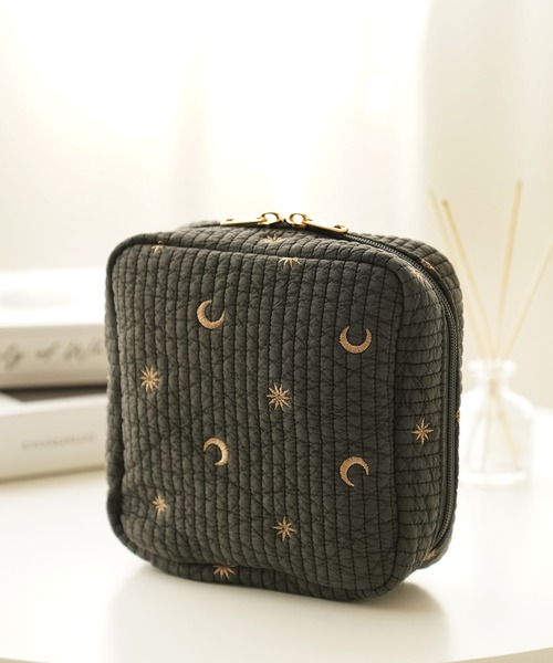 【美品】エトロバック ポーチ スクエア ポーチ R0382_ヌビ×刺繍スクエアポーチ L レディース : ZOZOTOWN Yahoo