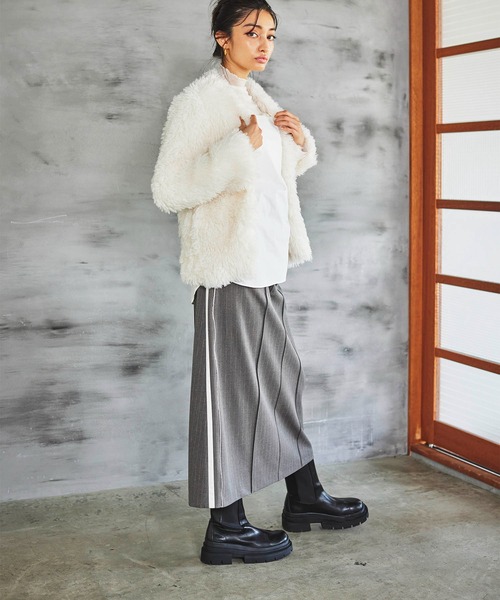 VERSEAU（ヴェルソー） ロング スカート サイドラインピンタックナロー