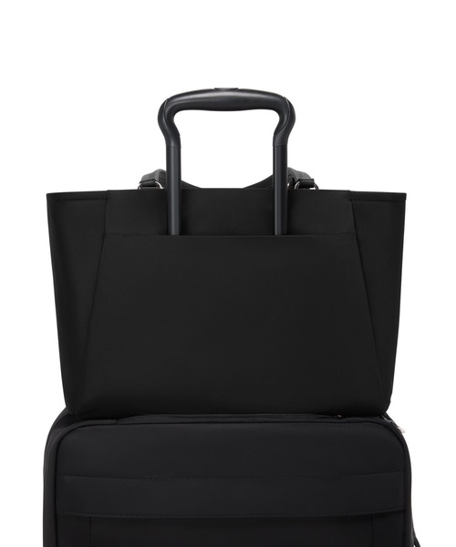 トートバッグ VOYAGEUR 「ヴァレッタ」ミディアム・トート（A4/PC13インチまで対応） レディースの画像