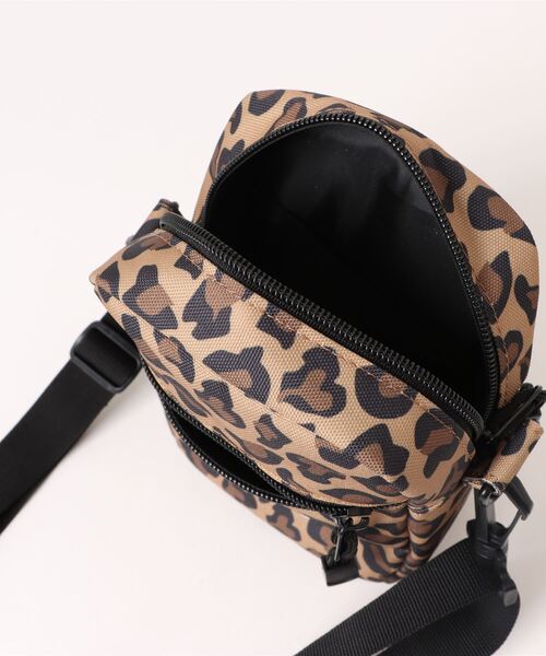 LeSportsac ショルダーバッグ バッグ 3 ZIP CROSSBODY