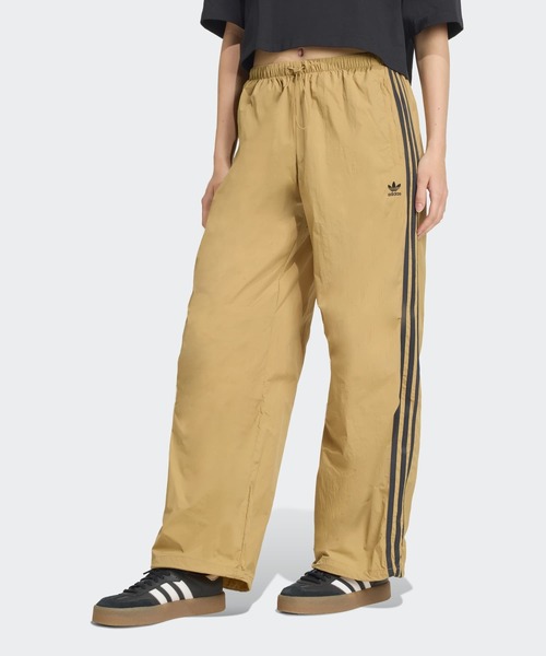 パラシュートパンツ（adidas／レディースファッション