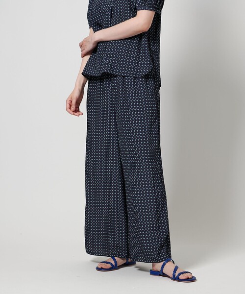 未使用　UNITED ARROWS スカラップレース パンツ　ネイビー UNITED ARROWS（ユナイテッドアローズ）の「スカラップレース