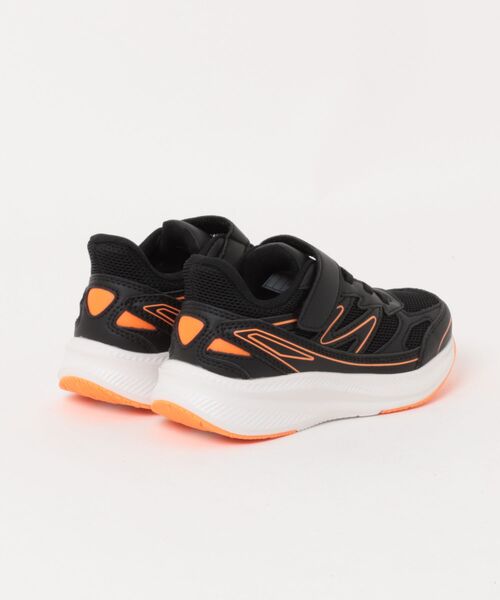 MADFOOT!（マッドフット） スニーカー 「サッと履ける」キッズ 軽量
