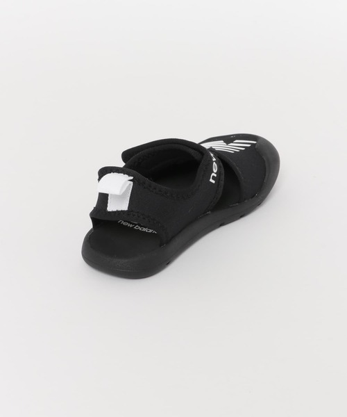 「New Balance」 「KIDS」フラットサンダル 18 ブラック キッズ_画像4