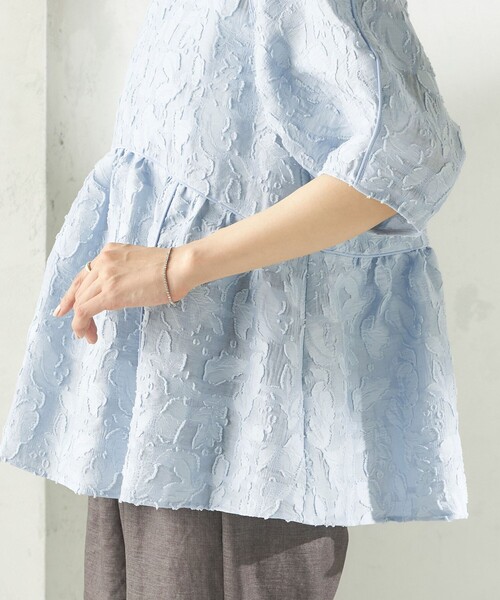 美品SHIPSシップスきれい色大人可愛いフレアブロードペプラムブラウス♪ SHIPS（シップス）の「*〈手洗い可能〉ブロードペプラムブラウス