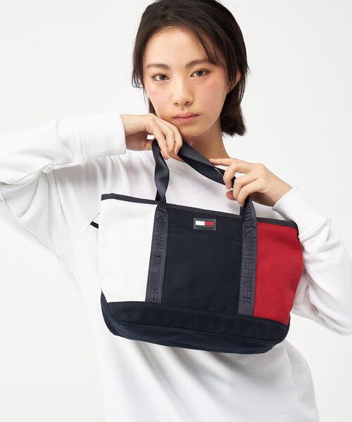   トートバッグ トミー 美品 TOMMY HILFIGER（トミー・ヒルフィガー） トートバッグ 「オンライン