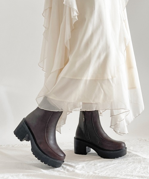 JUST ABOUT 厚底　ミドルブーツ 厚底 レースアップブーツ JUST ABOUT│Jeffrey Campbell OFFICIAL