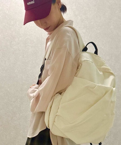 emmi デイバック リュック 「ONLINE限定カラー」eco 撥水ギャザー
