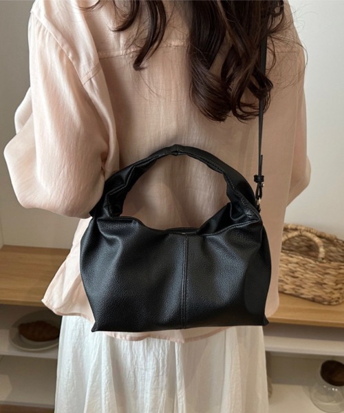 未使用級 ラウンドワンショルダー ハンドバッグ ショルダーバッグ バッグ round moon shoulder bag／ワンハンドル