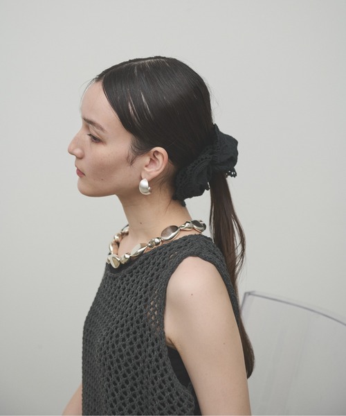 シュシュ Lace Embroidery Double Frilled Scrunchie / レース刺繍
