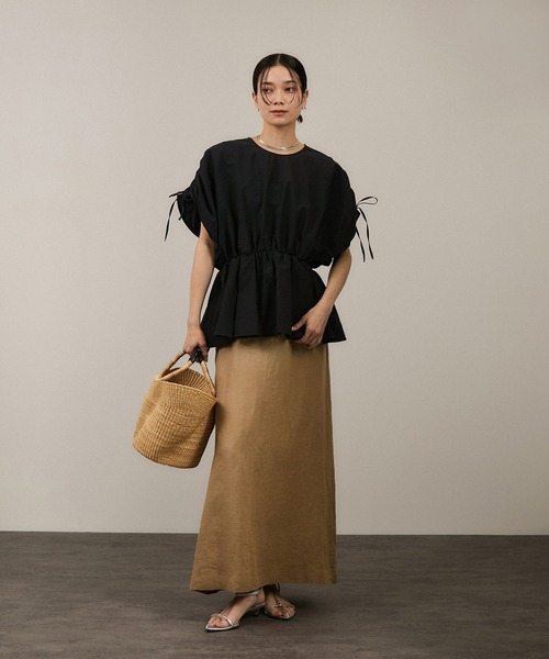 SALON　adam et rope' アダムエロペ 黒トップス　ブラウス ADAM ET ROPÉ FEMME(アダム エ ロペ ファム) / クロップド