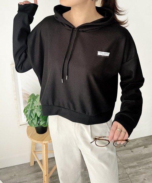 Dewlily パーカー 抜け感スタイルにハマる、デイリー使いに最適な1枚