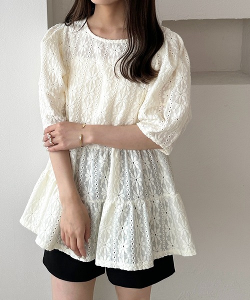 SALE　ラスト　フラワーレース　チュニック　クリーム　42(L)新品 apres jour チュニック 「apres clair」フラワーレース