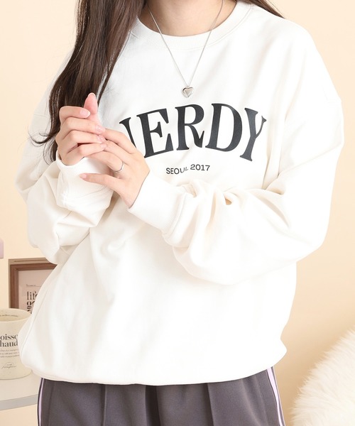 NERDY トレーナー スウェット セリフアーチロゴスウェットシャツ