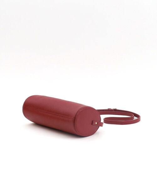 ❤新品❤【COOCO】シュリンクレザー 筒形カブセ ショルダーバッグ 革 牛革 COOCO（クーコ） ショルダーバッグ バッグ 「牛革」シュリンクレザー筒
