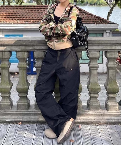 WEGO（ウィゴー） パーカー WEGO/迷彩柄ショート丈前ファスナー