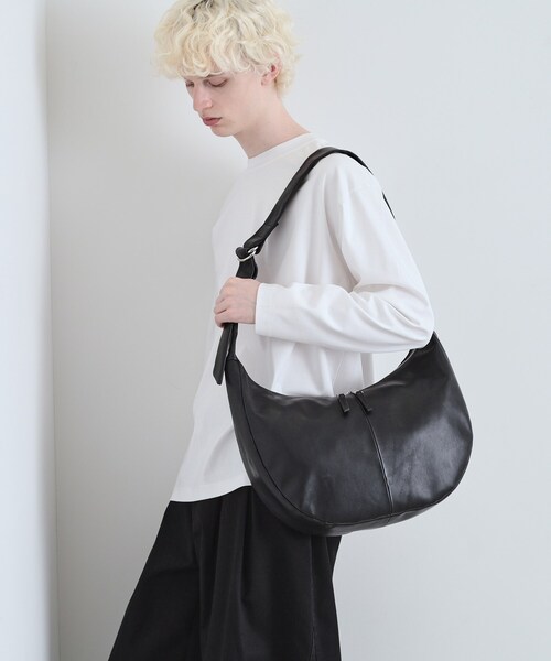 tk.TAKEO KIKUCHI（ティーケータケオキクチ） ショルダーバッグ 「牛革