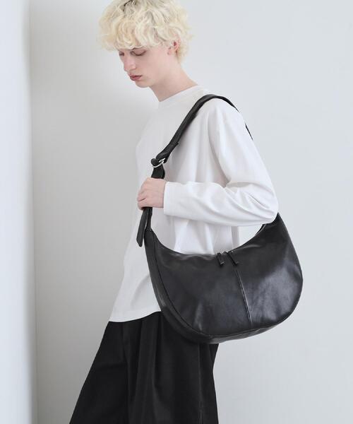 tk.TAKEO KIKUCHI（ティーケータケオキクチ） ショルダーバッグ 「牛革
