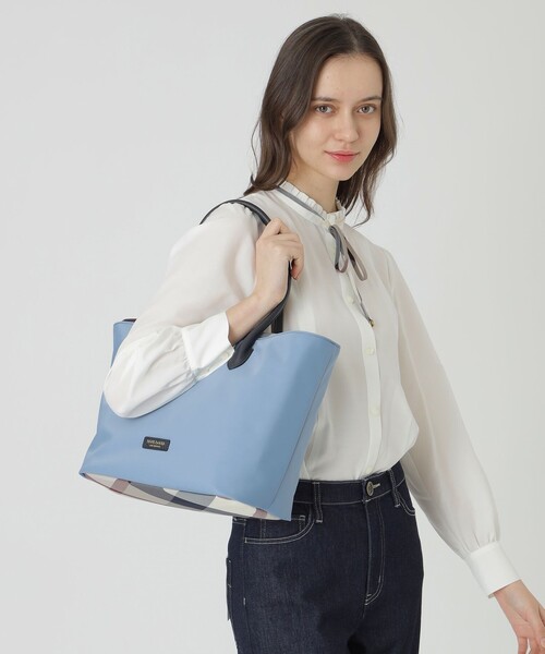 BLUE LABEL CRESTBRIDGE（ブルーレーベルクレストブリッジ） トート
