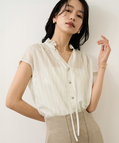 ブラウス シャツ 「一部J'aDoRe・ルミネ限定カラー」スタンドフリルスキッパーブラウス(無地・ピンストライプ)/イージーケア レディースの画像
