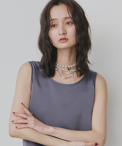 ad thie（アドティエ） タンクトップ ノースリーブ シルキー サテン