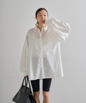 ブラウス シャツ 裾フレアバルーンスリーブシャ...の詳細画像1