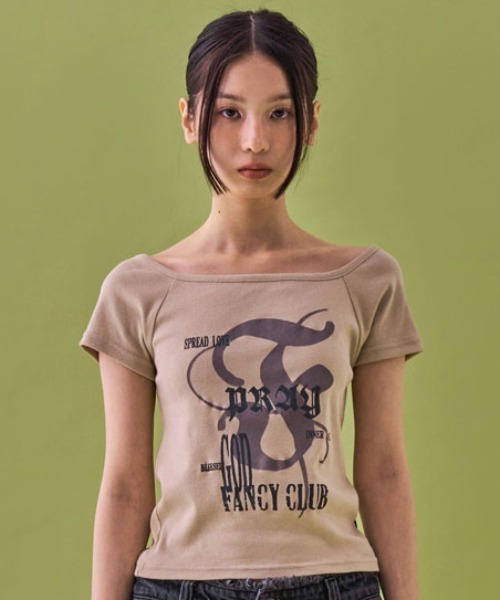 tシャツ A'GEM/9 × .kom 「 FANCY CLUB/ファンシークラブ」 MATILDA OFF-SHOULDER TEE/オフショルダー