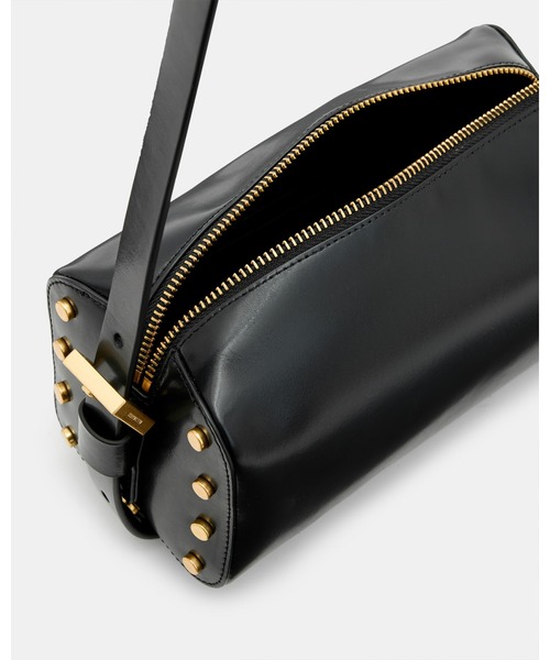 ALLSAINTS レザー ボディバッグ 黒 ALLSAINTS（オールセインツ）の「HALF MOON LEATHER CROSSBODY