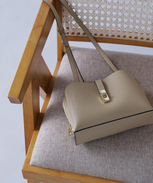 NATURAL BEAUTY BASIC ショルダーバッグ バッグ ライト